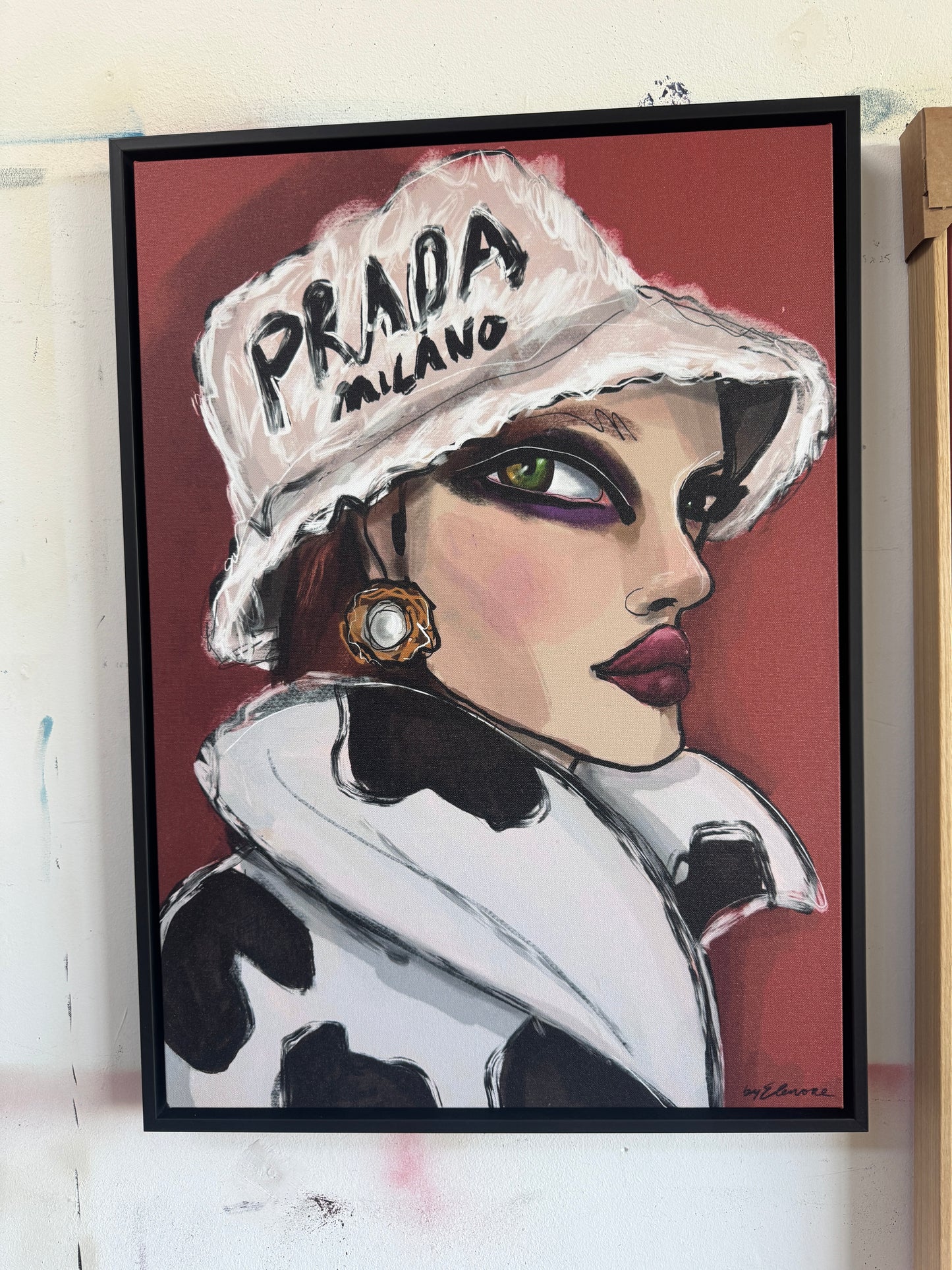 Canvas Prada had